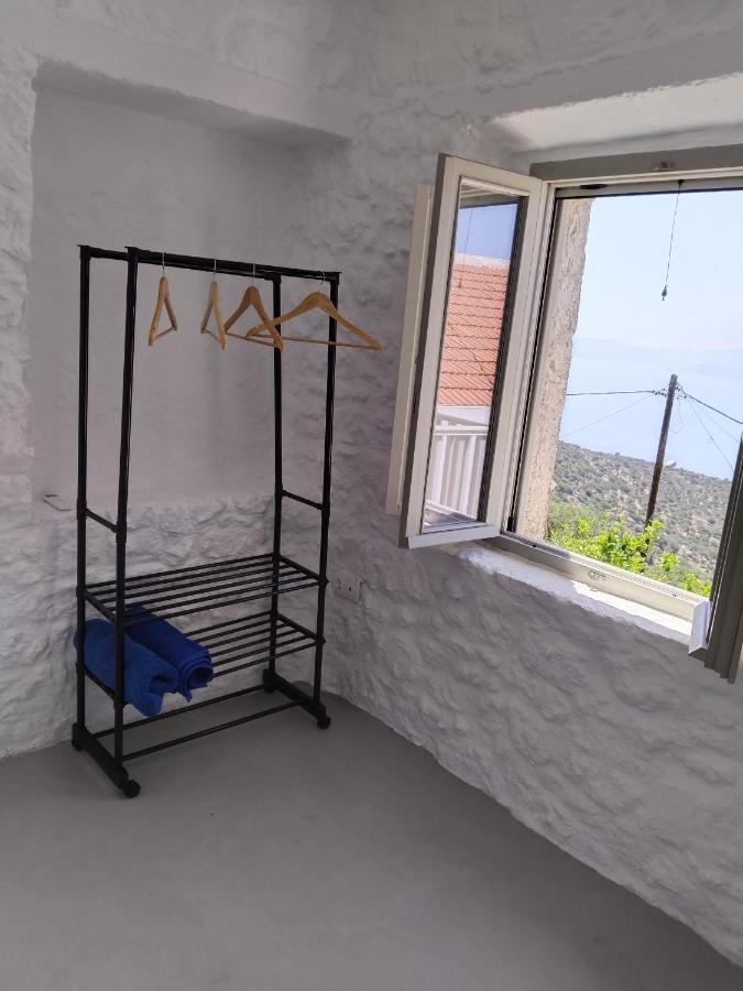 Oniropagida Nisyros Apartments #2 Nikia View Esterno foto
